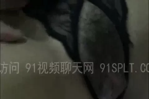 本土台灣人妻自拍 上部