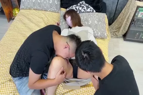 台灣av 本土a片 台灣色影師 ED Mosaic 偶然發現高中同學竟然是牛郎 想背著男友偷偷來試車