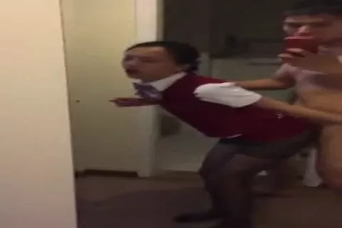 某空姐妹子被男友出賣