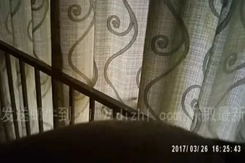 青年狂干美容院熟妇
