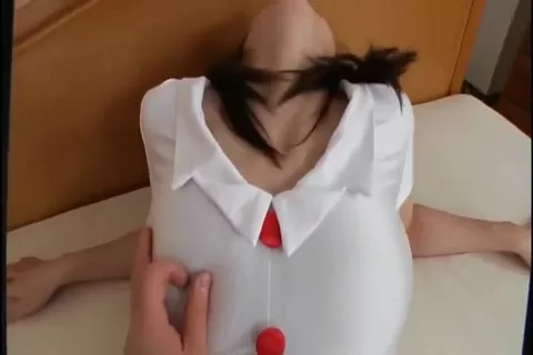 情趣護士服無內黑絲長腿美女嫩模和土豪開房，各種姿勢被爆屌一頓