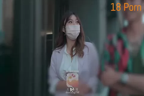 國產av影片 麻豆av傳媒 素人企劃 街上搭訕E奶具乳白領OL 飢渴難耐的美乳美人主動報名演出