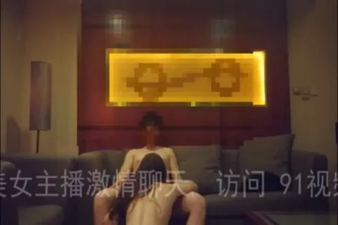 內射175黑絲模特